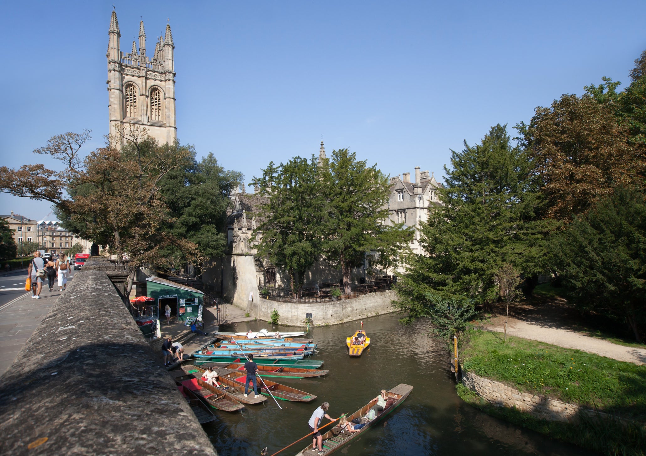 Take a Punt Through Oxford