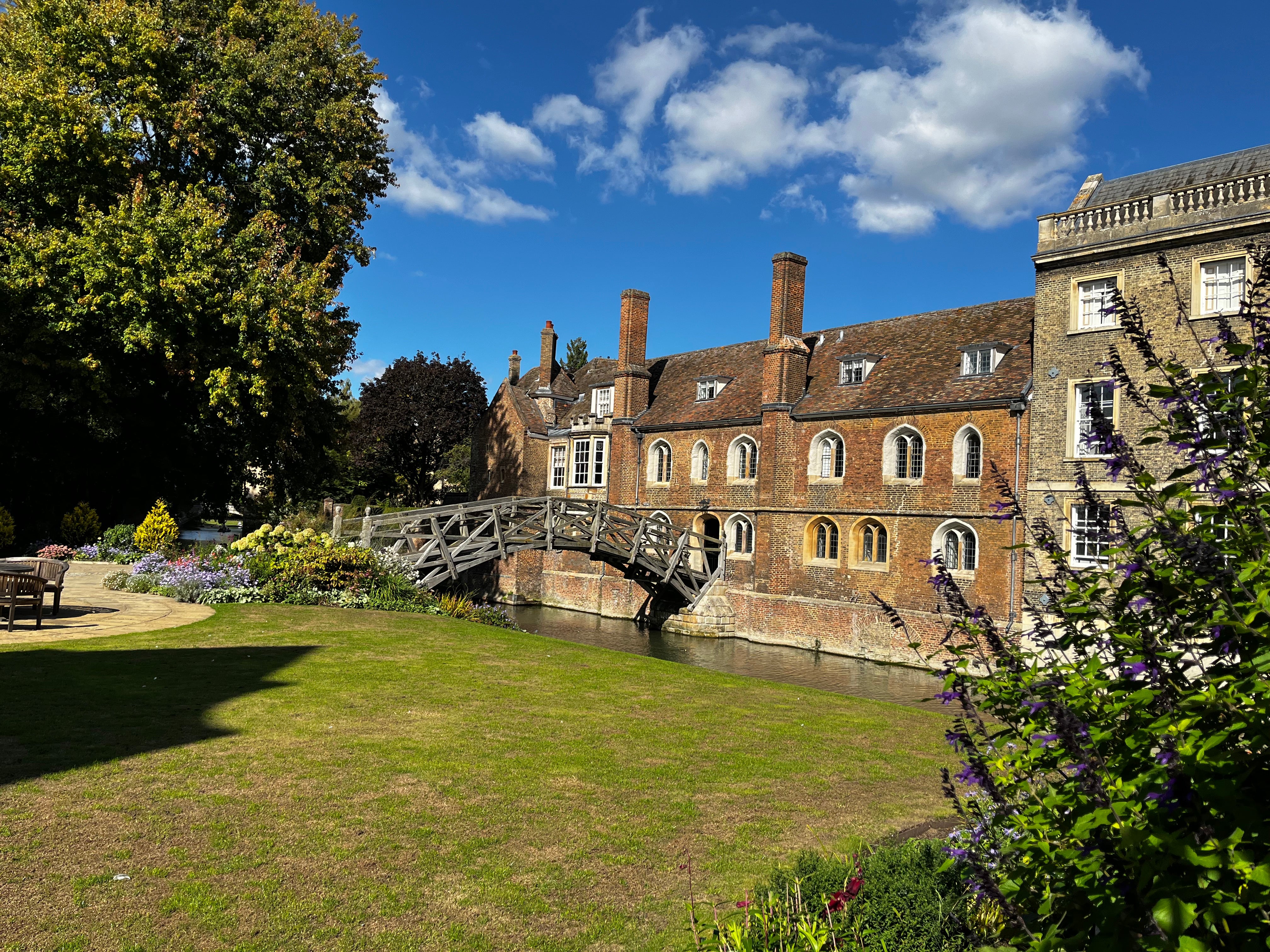 Historical Walking, Punting Tour: Cambridge