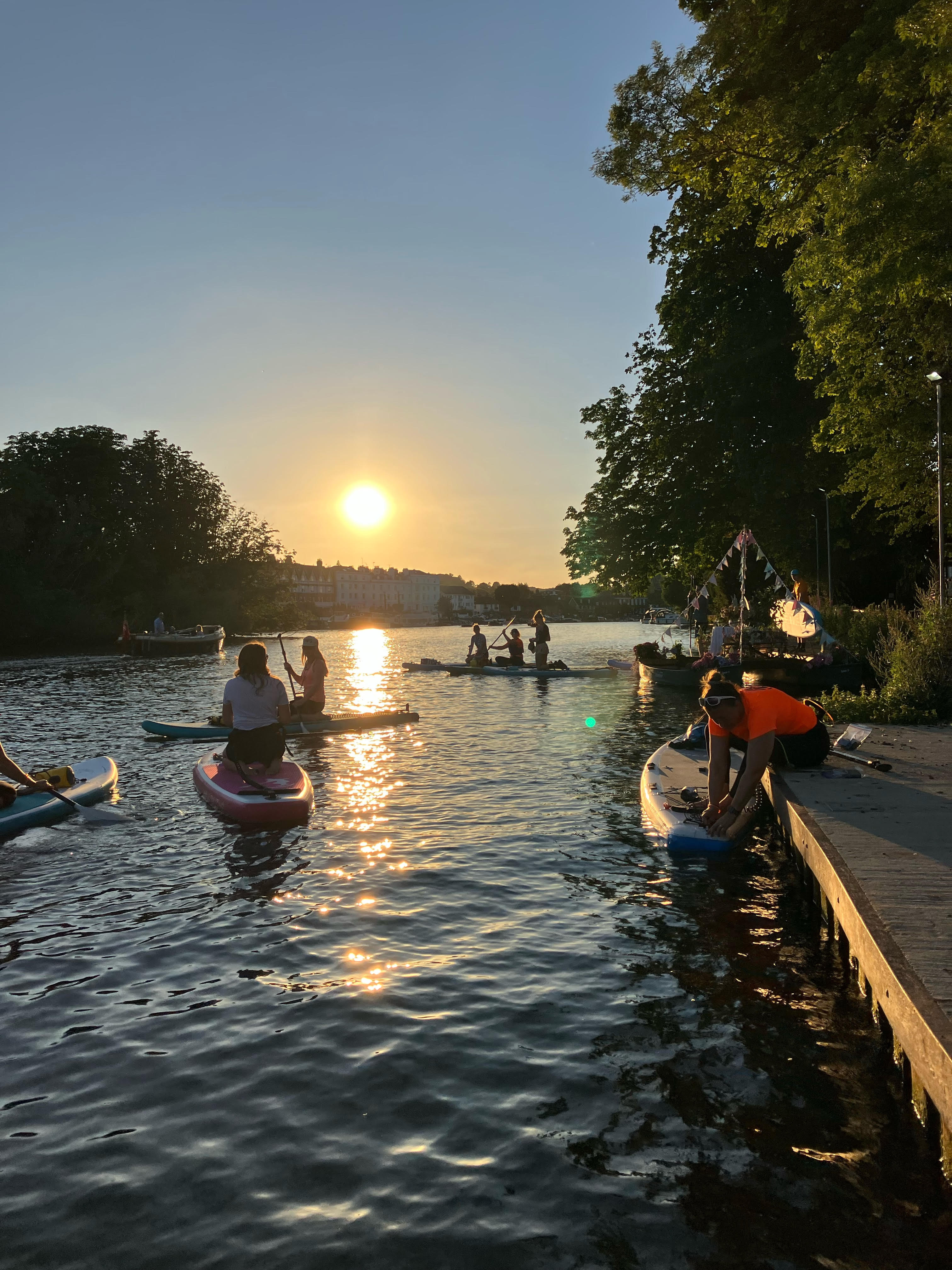 Sunset Paddleboard in Henley