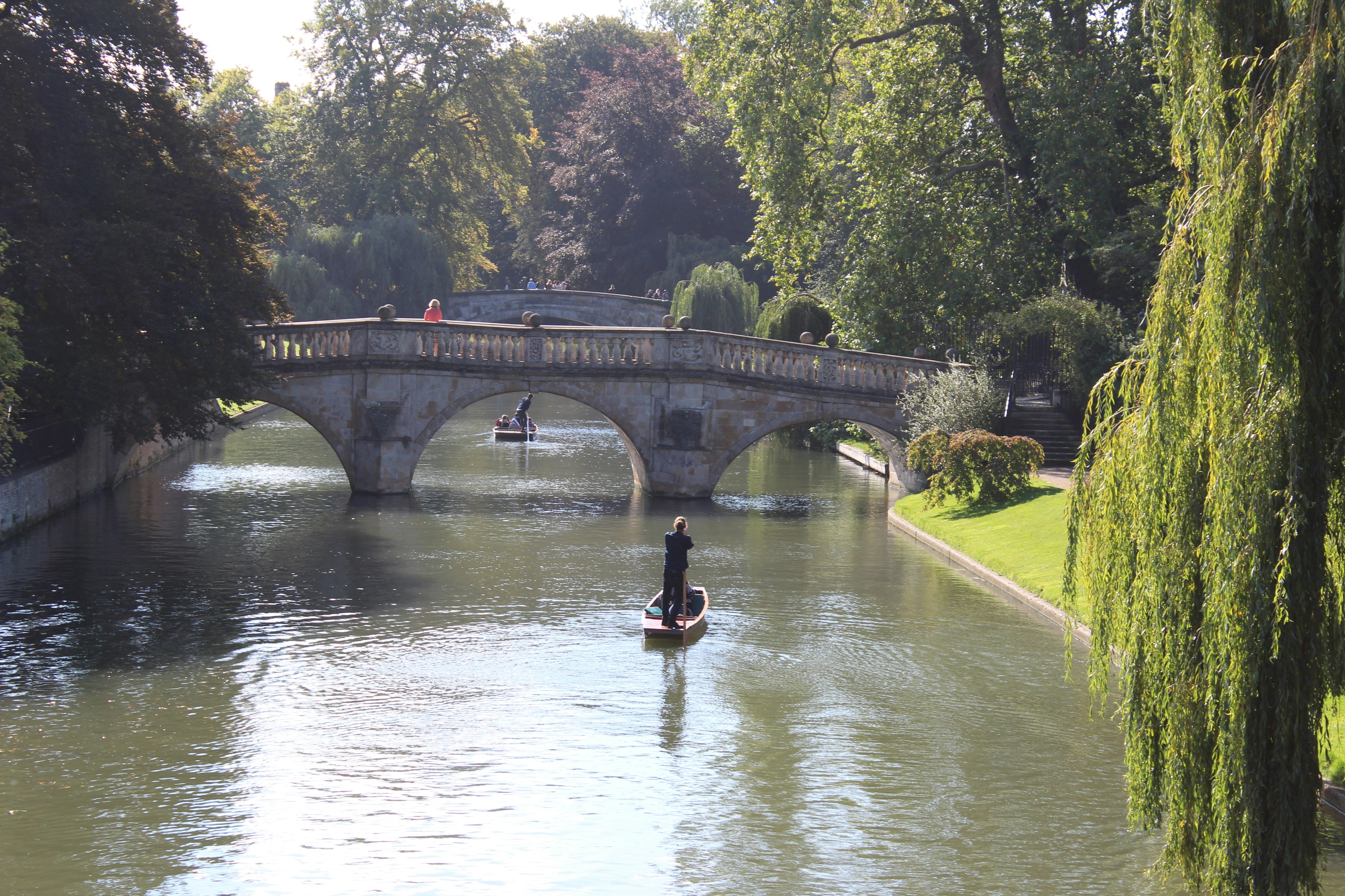 Historical Walking, Punting Tour: Cambridge